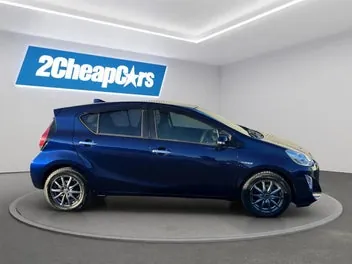 Toyota Aqua 2017 photo 5