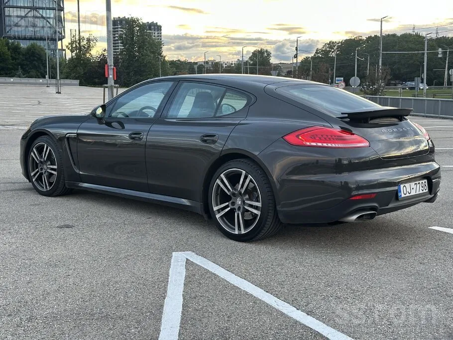 Porsche Panamera 2014 photo 3