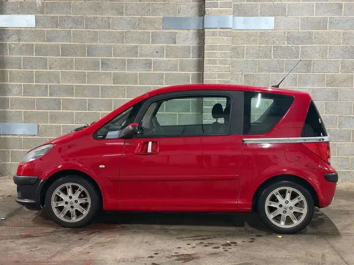 Peugeot 1007 2005 photo 4