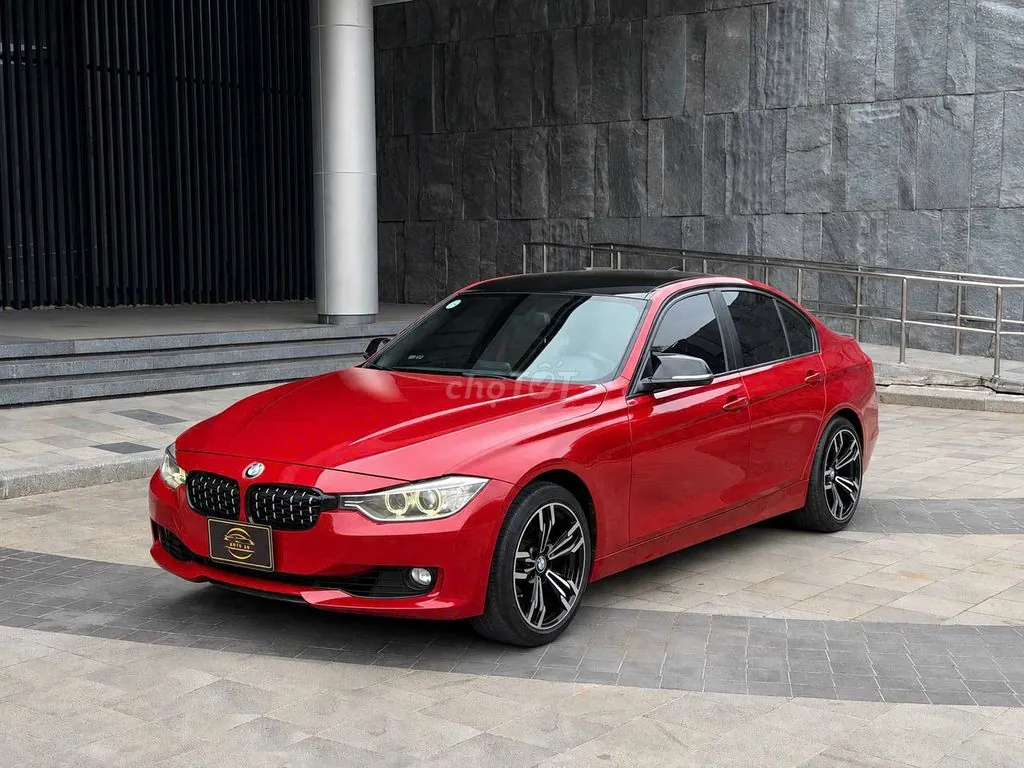 BMW 3 Series 2012 photo 3