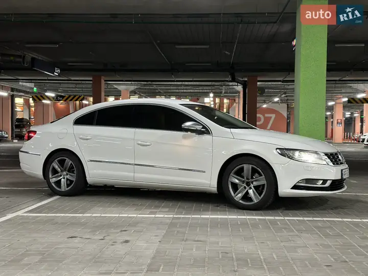Volkswagen Cc / Passat Cc 2012 photo 3