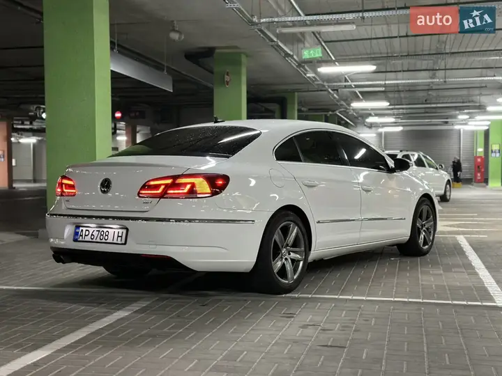 Volkswagen Cc / Passat Cc 2012 photo 4