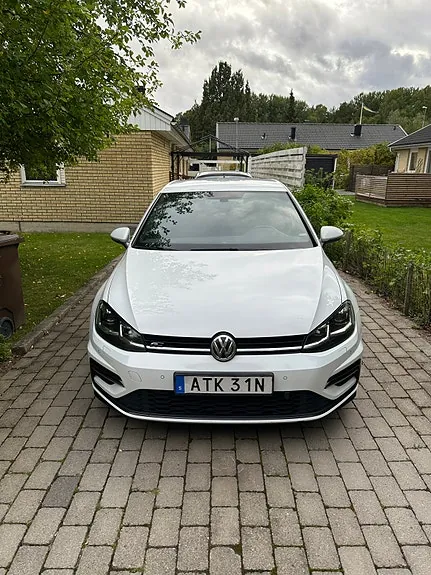Volkswagen Golf 2020 photo 2