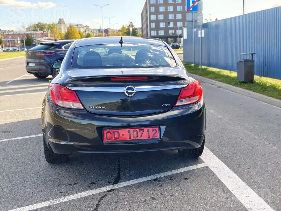 Opel Insignia 2011 photo 4