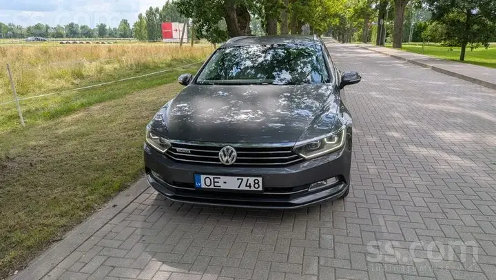 Volkswagen Passat 2016 photo 2