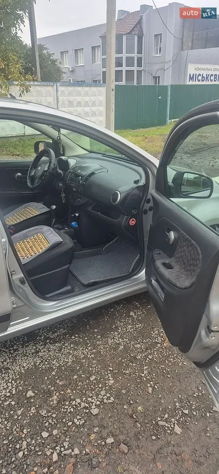 Nissan Note 2006 photo 5