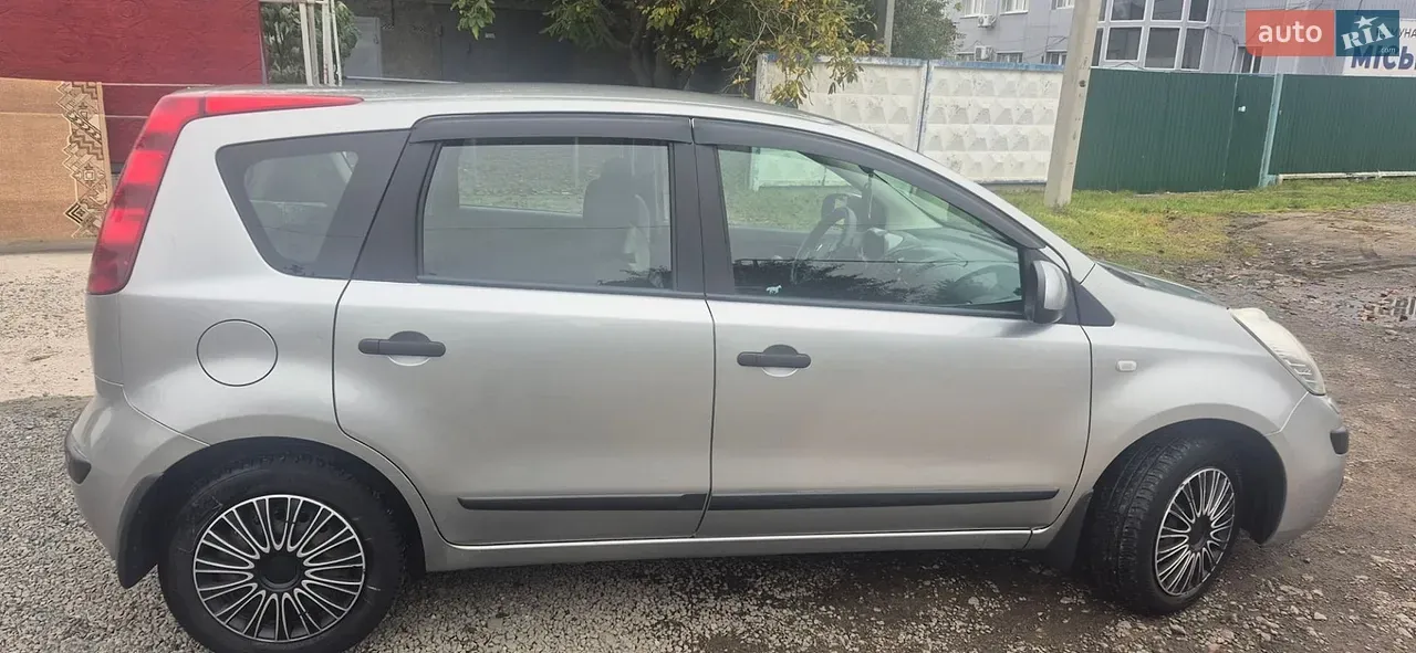 Nissan Note 2006 photo 3