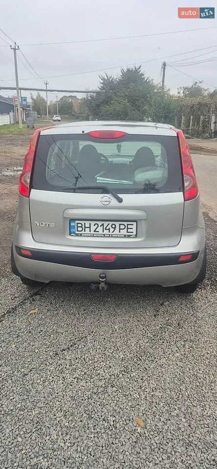 Nissan Note 2006 photo 4