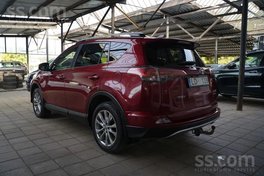 Toyota Rav4 2018 photo 3