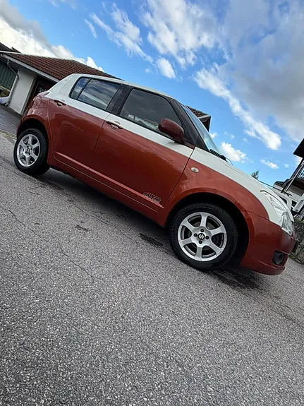 Suzuki Swift 2010 photo 4