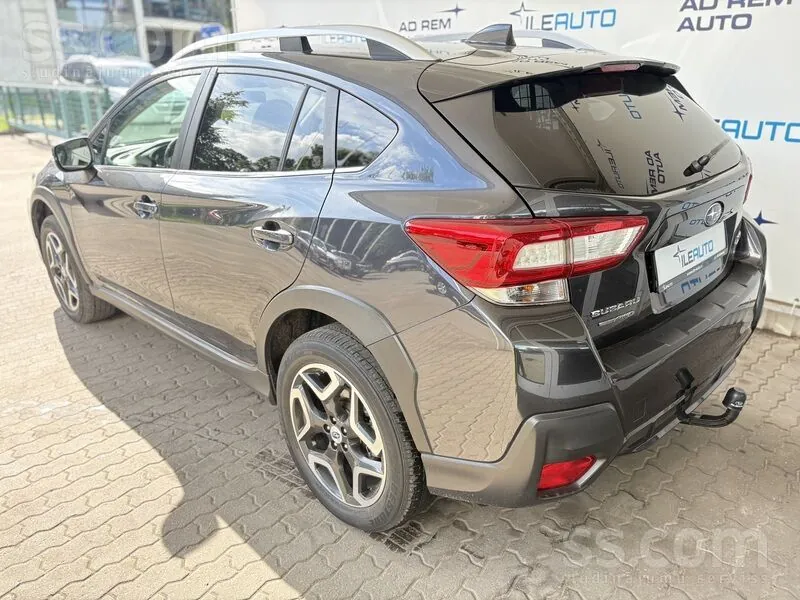 Subaru Xv 2018 photo 3