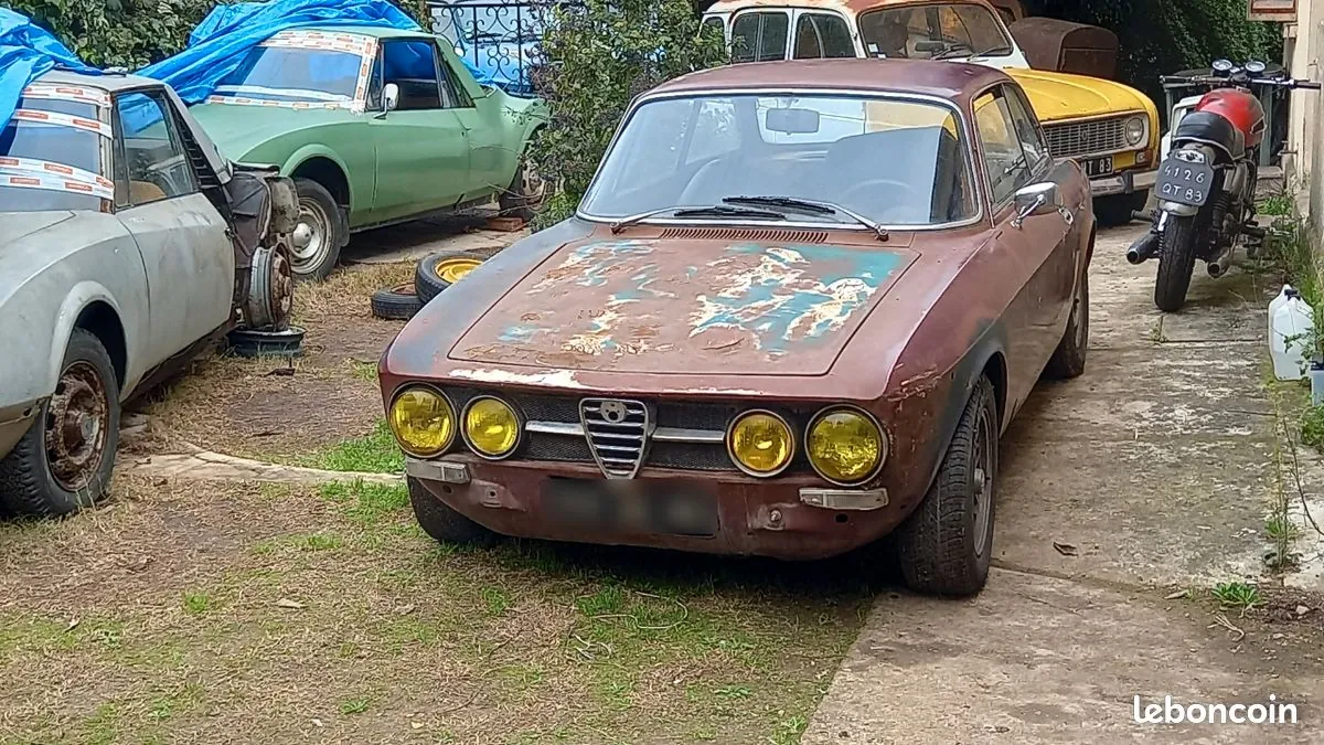 Alfa Romeo Giulia 1972 photo 2