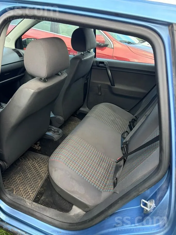 Volkswagen Polo 2007 photo 4