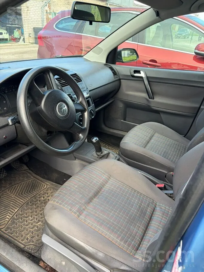 Volkswagen Polo 2007 photo 3