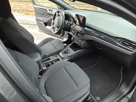 Ford Focus 2019 photo 5