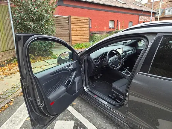 Ford Focus 2019 photo 3