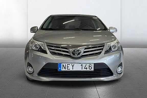 Toyota Avensis 2012 photo 3