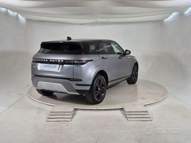 Land Rover Range Rover Evoque 2022 photo 2