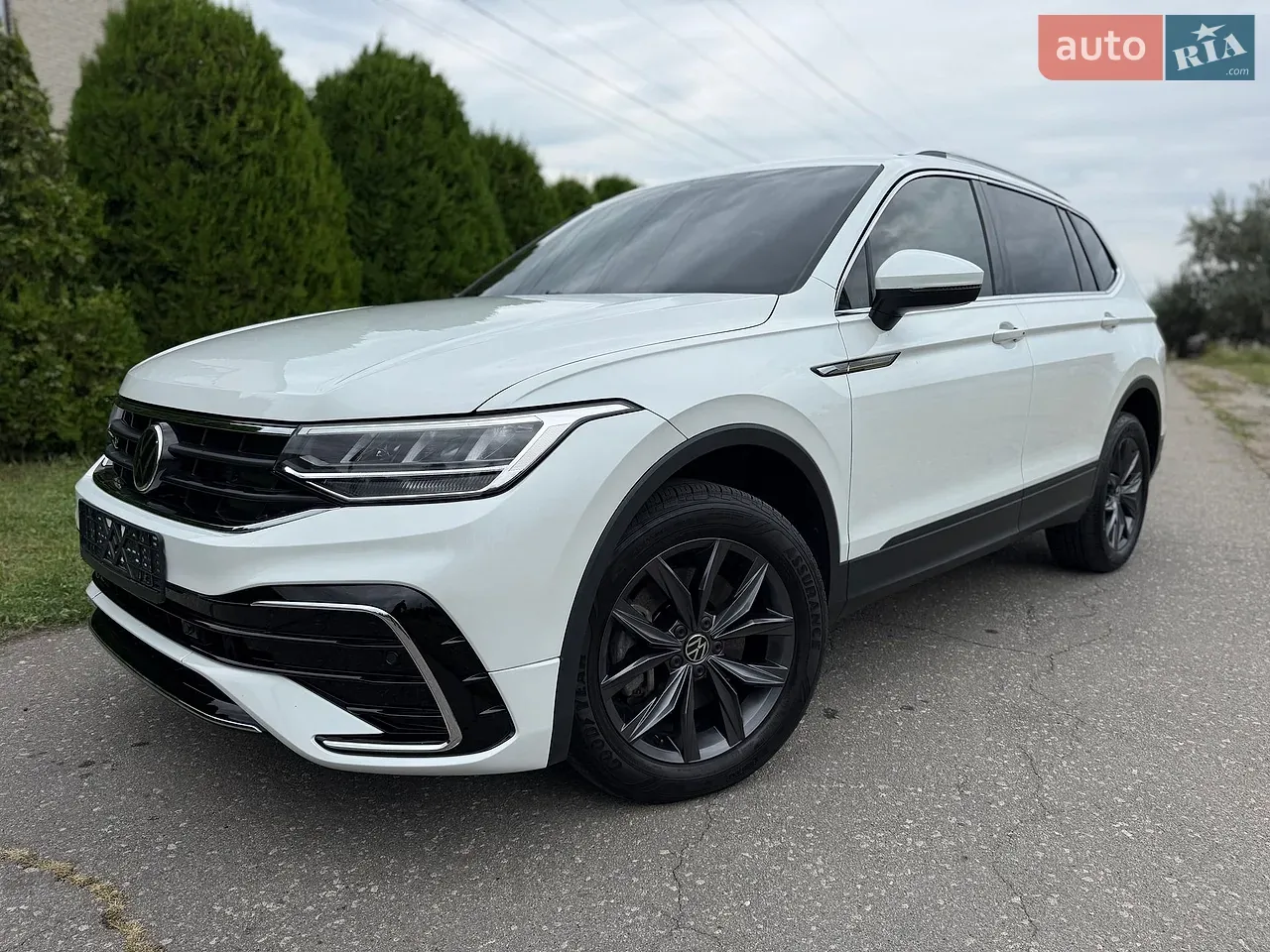 Volkswagen Tiguan 2023 photo 2