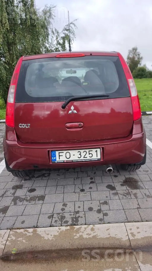 Mitsubishi Colt 2005 photo 4