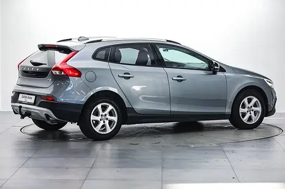 Volvo V40 Cross Country 2018 photo 4