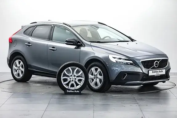 Volvo V40 Cross Country 2018 photo 2