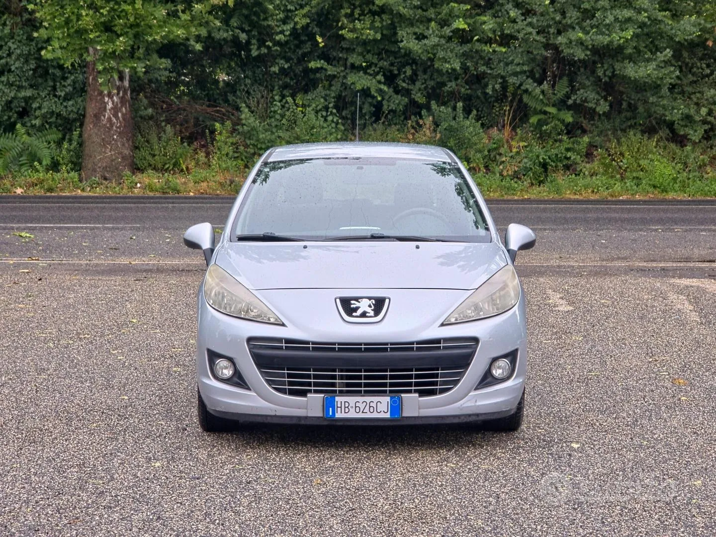 Peugeot 207 2010 photo 2
