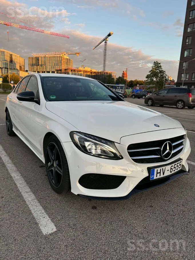 Mercedes-Benz C220 2016 photo 4