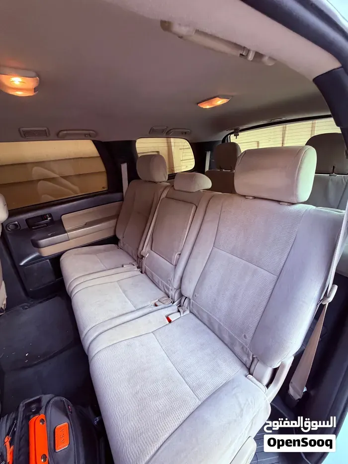 Toyota Sequoia 2015 photo 4