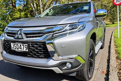 Mitsubishi Pajero Sport