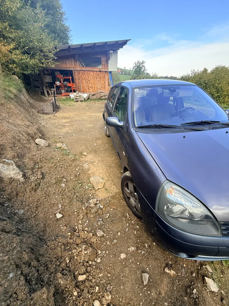 Renault Clio 2005 photo 3