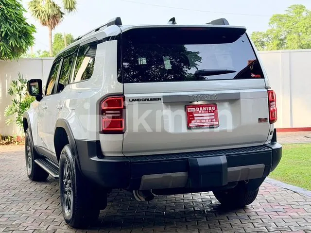 Toyota Land Cruiser Prado 2025 photo 4