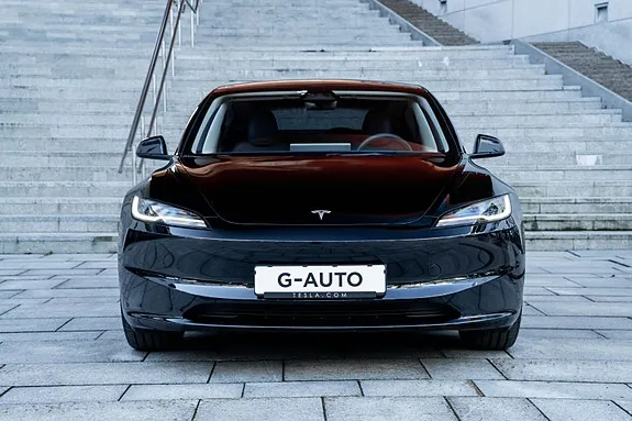 Tesla Model 3 2025 photo 4