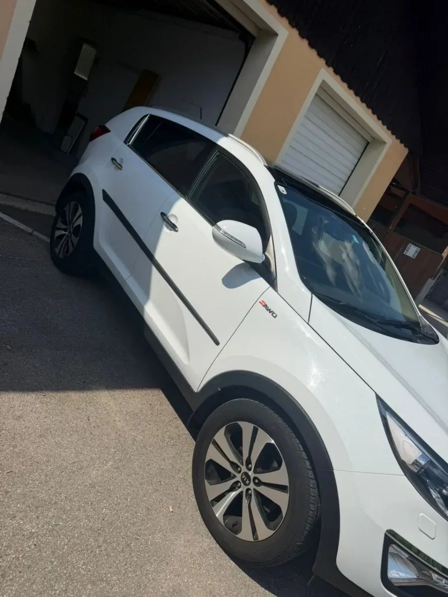 Kia Sportage 2011 photo 3