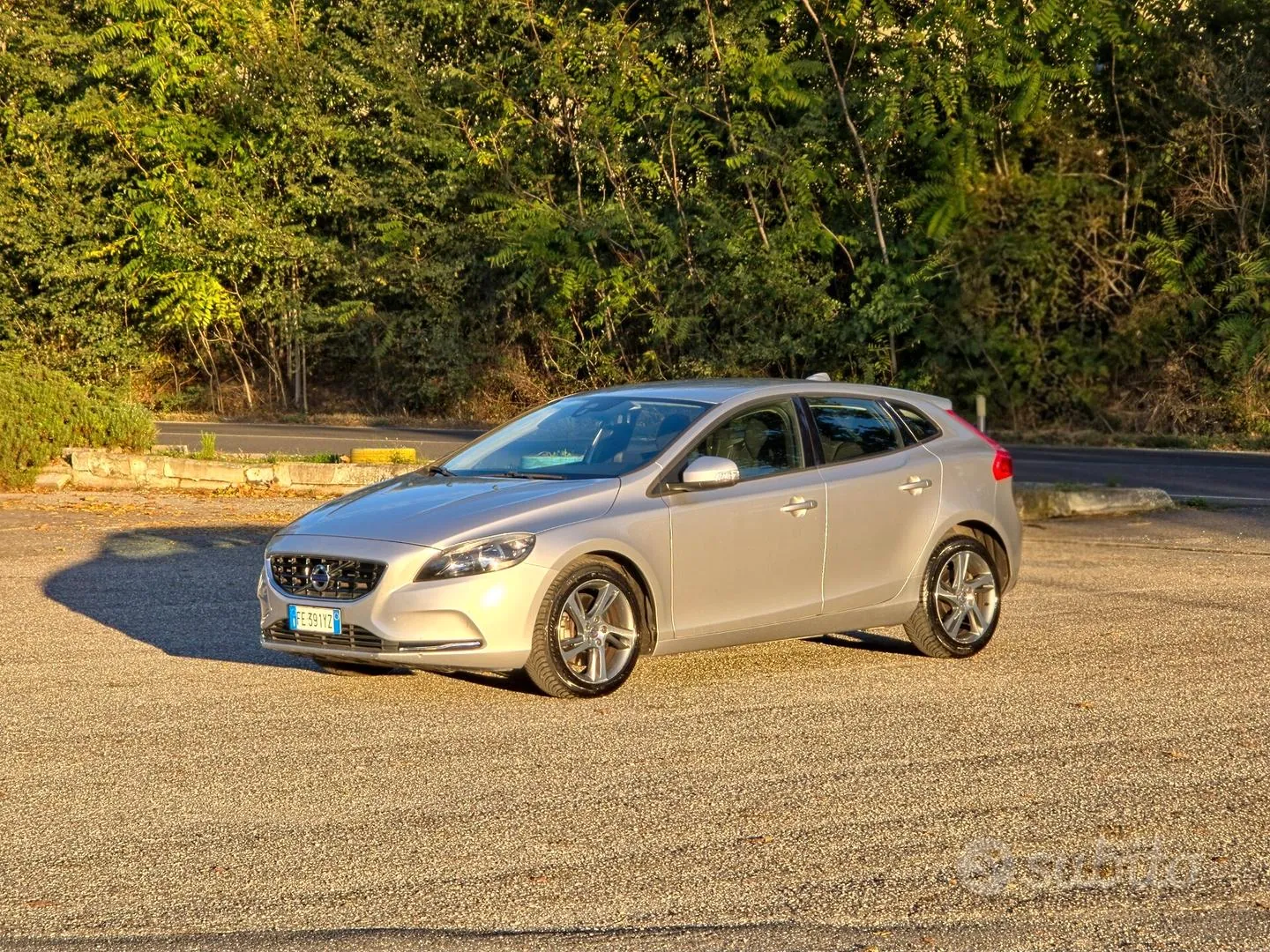 Volvo V40 2016 photo 3