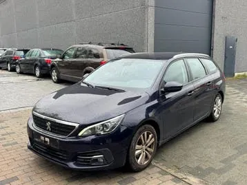 Peugeot 308 2019 photo 2