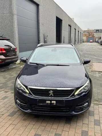 Peugeot 308 2019 photo 3