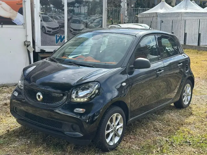 Smart Forfour 2014 photo 2