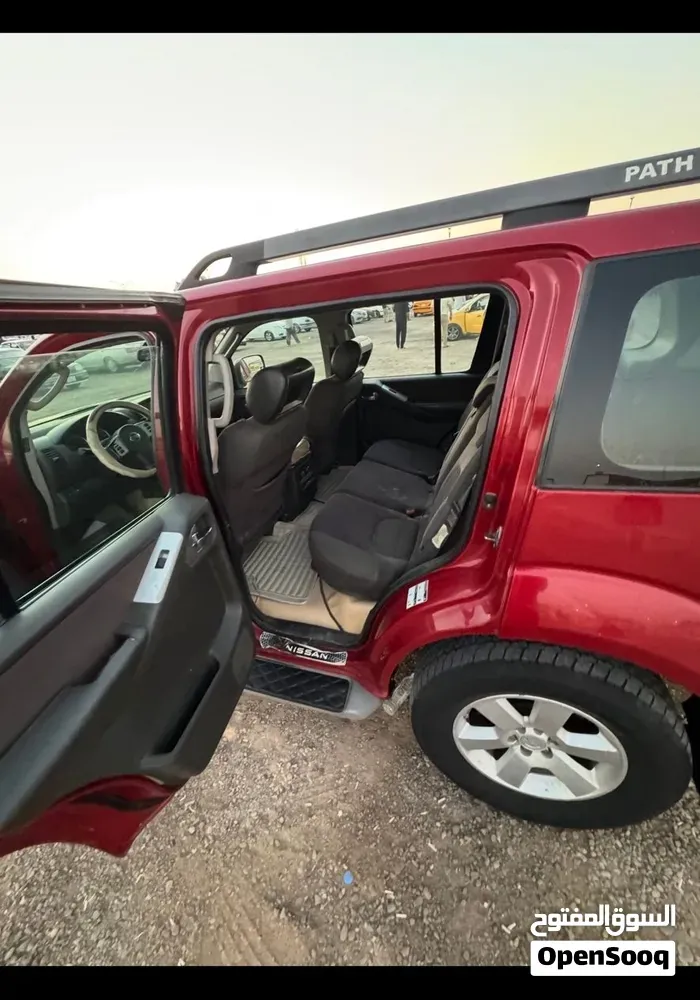 Nissan Pathfinder 2009 photo 2