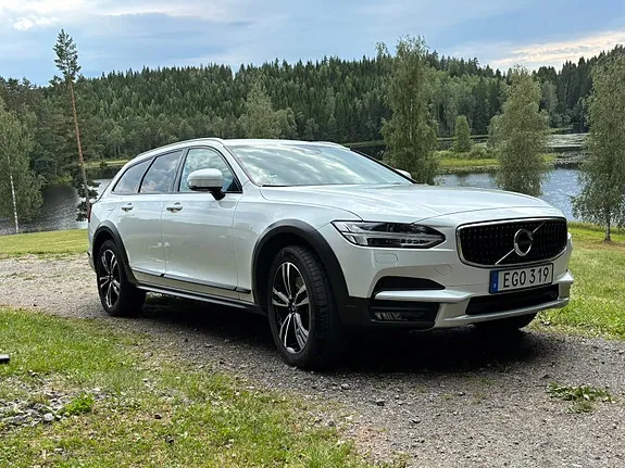 Volvo V90 Cross Country