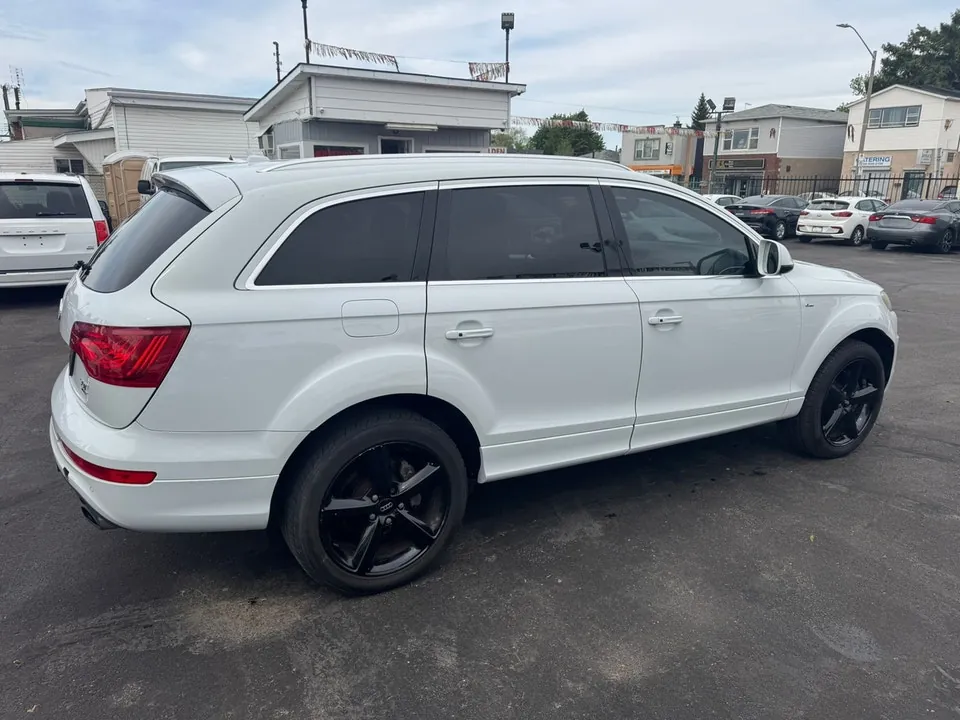 Audi Q7 2013 photo 4