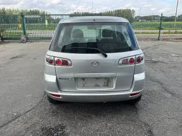 Mazda 2 2006 photo 3