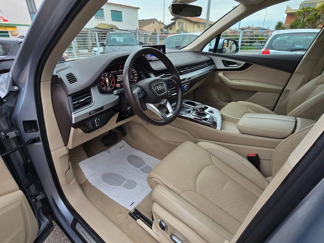 Audi Q7 2015 photo 5