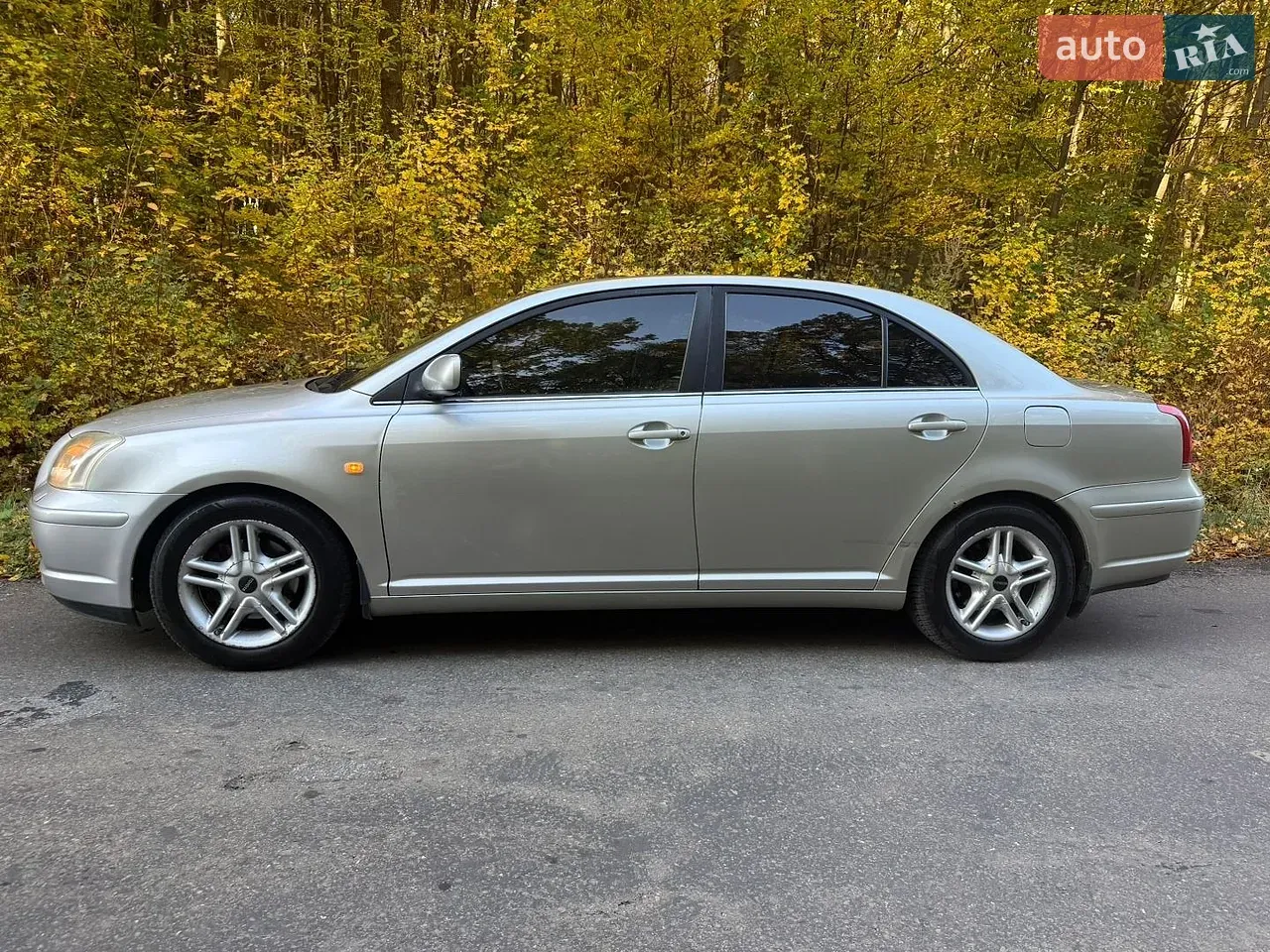 Toyota Avensis 2006 photo 2
