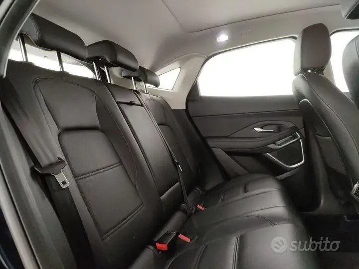 Jaguar E-Pace 2022 photo 4