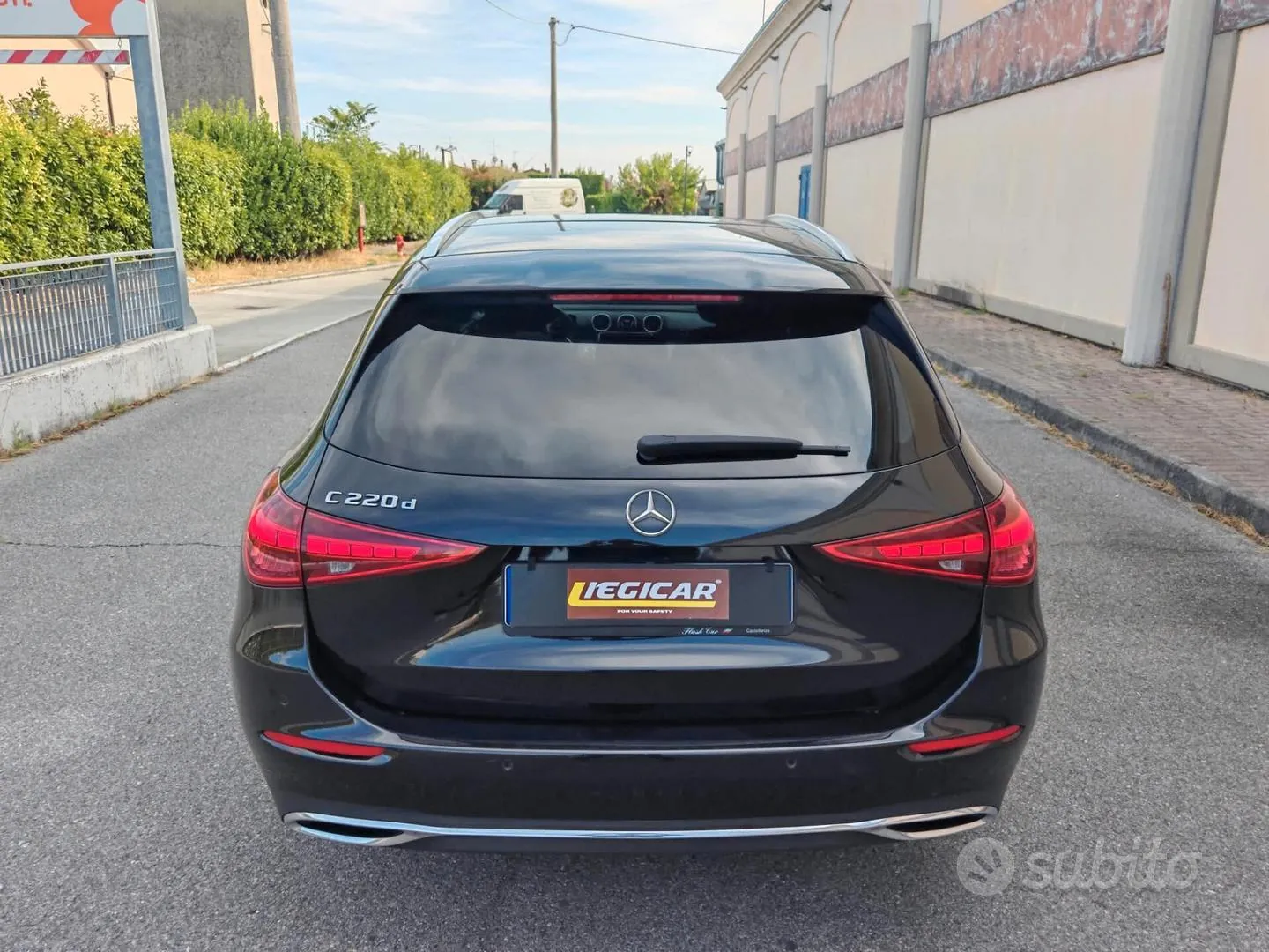 Mercedes-Benz C220 2022 photo 4