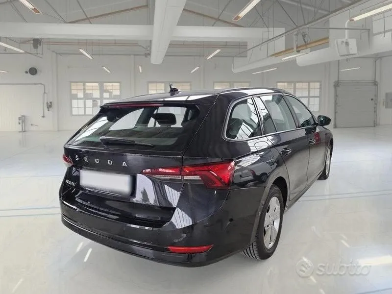 Skoda Octavia 2022 photo 4
