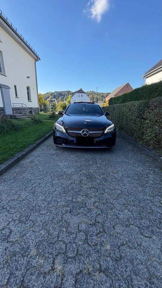 Mercedes-Benz C200