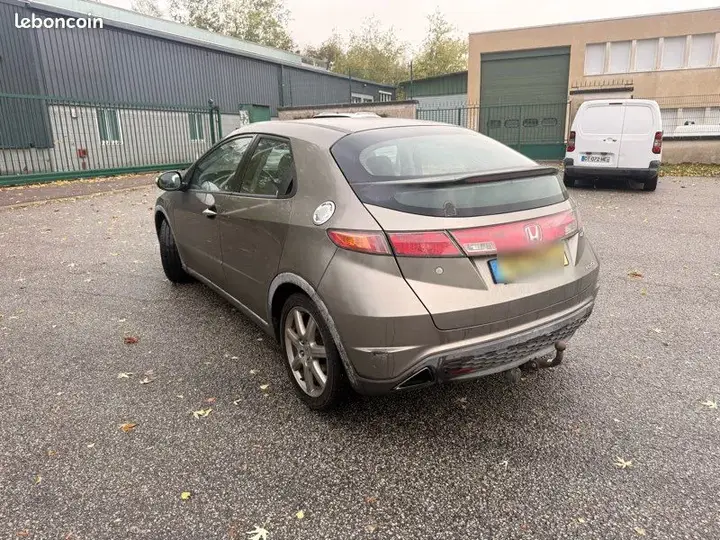 Honda Civic 2006 photo 3