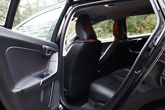 Volvo V60 2011 photo 4